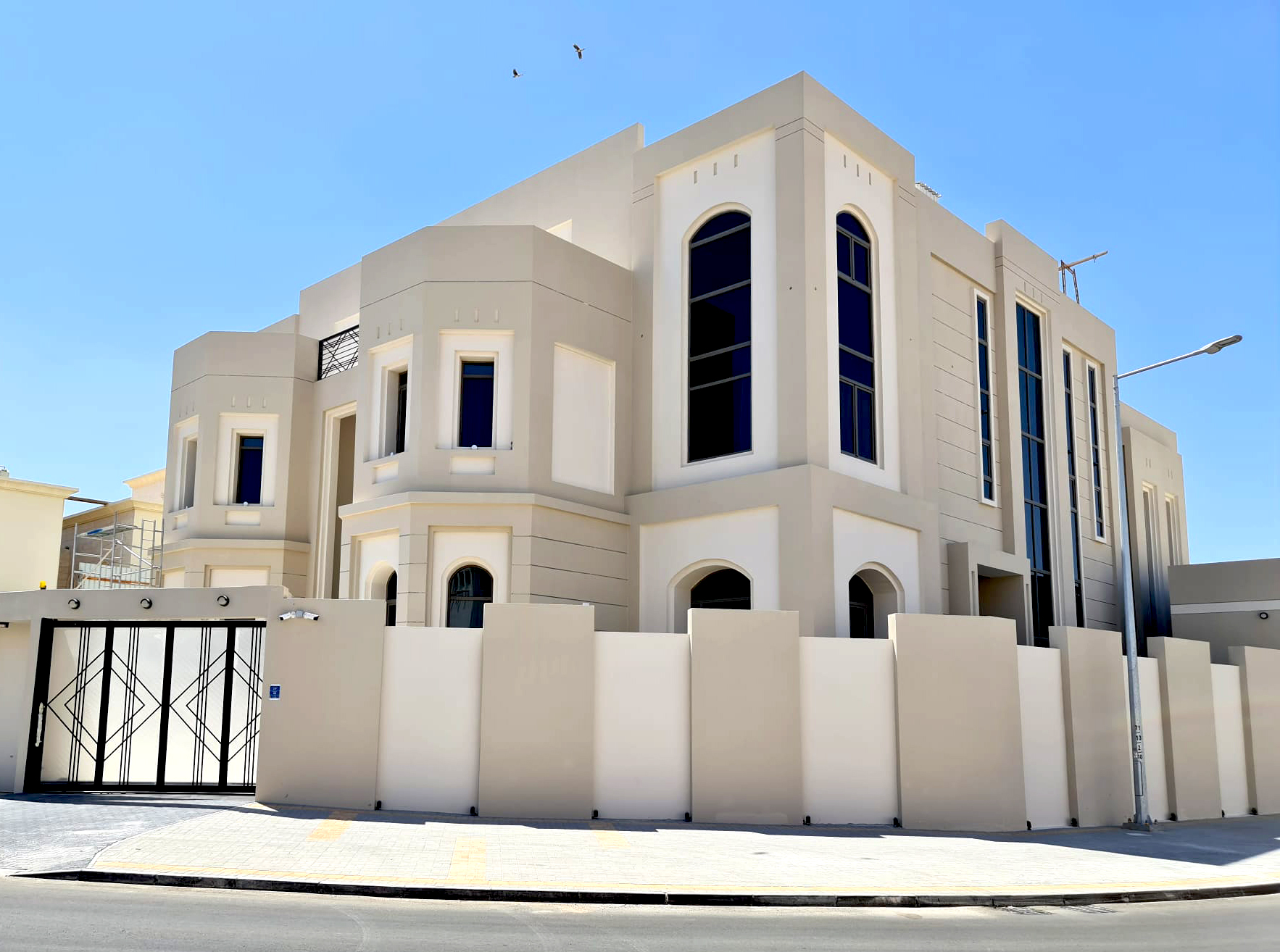  أعمال التشطيبات الخارجية